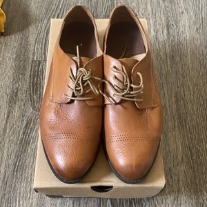 Olukai Keawe-w Mustard Size 8 Women NWT